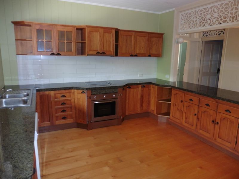 335 Bloomfield Street, Cleveland QLD 4163