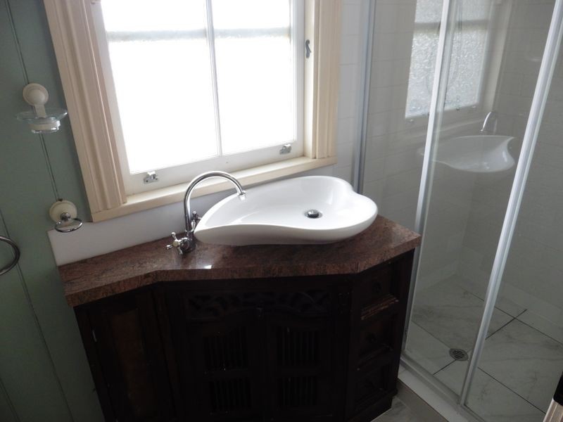 335 Bloomfield Street, Cleveland QLD 4163