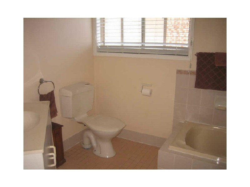 8/18 Channel Street, Cleveland QLD 4163