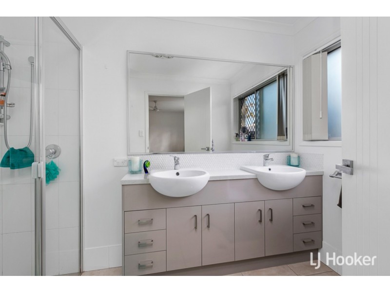 2/1-3 Sheena Street, Wellington Point QLD 4160