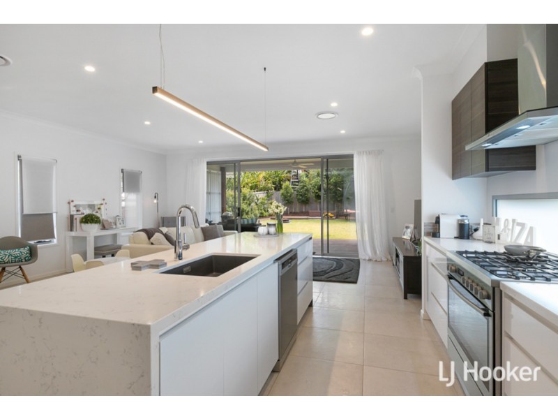 31 Frederick Street, Wellington Point QLD 4160