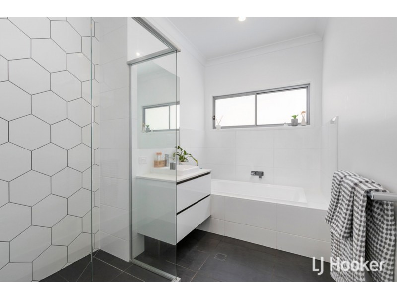 31 Frederick Street, Wellington Point QLD 4160