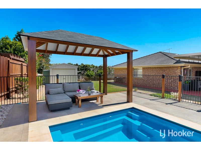 9 Horizon Place, Redland Bay QLD 4165