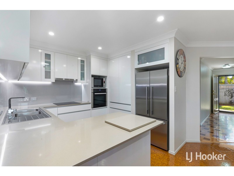 9 Horizon Place, Redland Bay QLD 4165