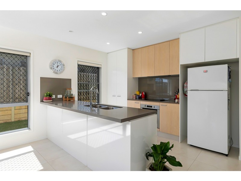 53 Girraween Crescent, Capalaba QLD 4157