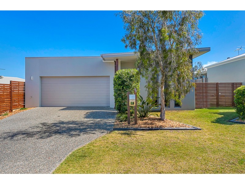 53 Girraween Crescent, Capalaba QLD 4157