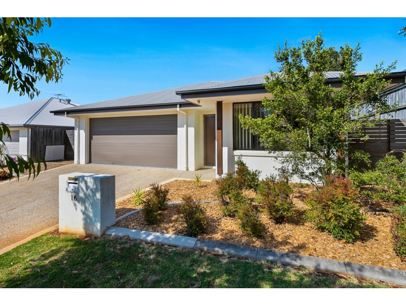 16 Gilchrist Street, Wellington Point QLD 4160