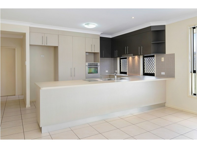 16 Gilchrist Street, Wellington Point QLD 4160