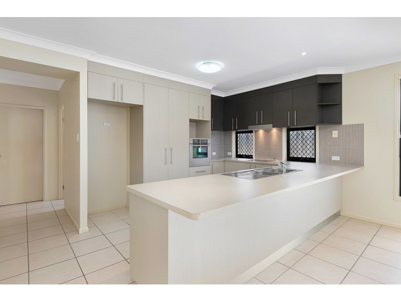 16 Gilchrist Street, Wellington Point QLD 4160