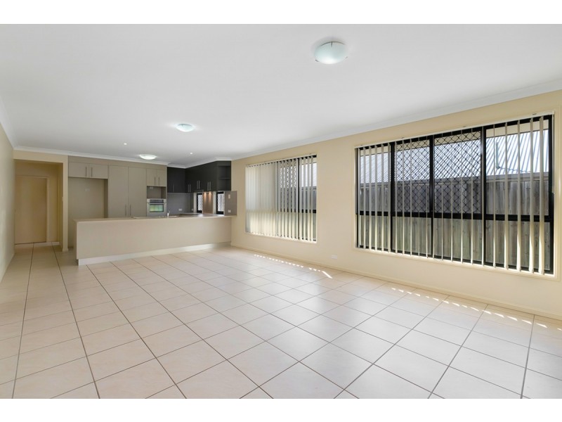 16 Gilchrist Street, Wellington Point QLD 4160