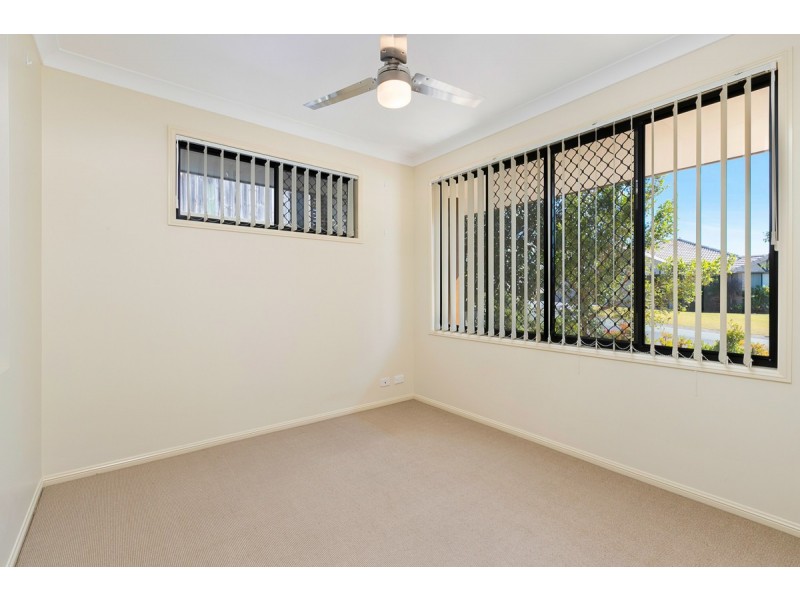 16 Gilchrist Street, Wellington Point QLD 4160