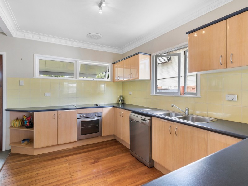 10 Enderby Street, Mount Gravatt East QLD 4122