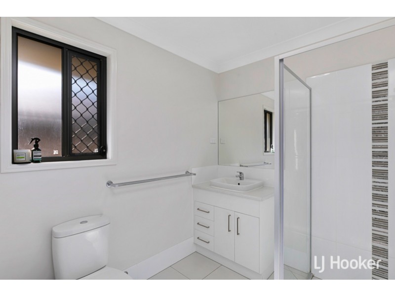 29 Pyrus Place, Redland Bay QLD 4165