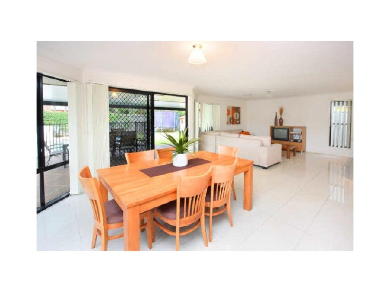 19 Rose Street, Ormiston QLD 4160