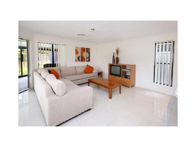 19 Rose Street, Ormiston QLD 4160