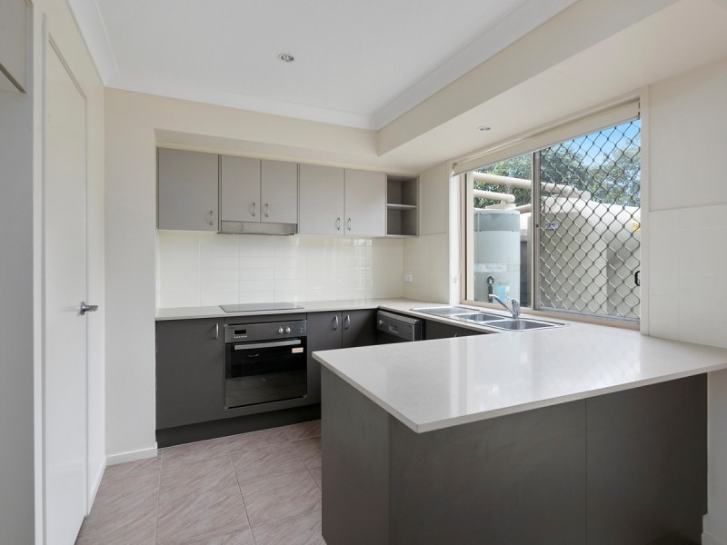 6/11 Tripcony Place, Wakerley QLD 4154