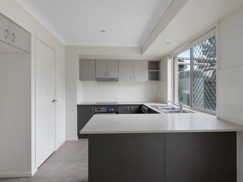 6/11 Tripcony Place, Wakerley QLD 4154