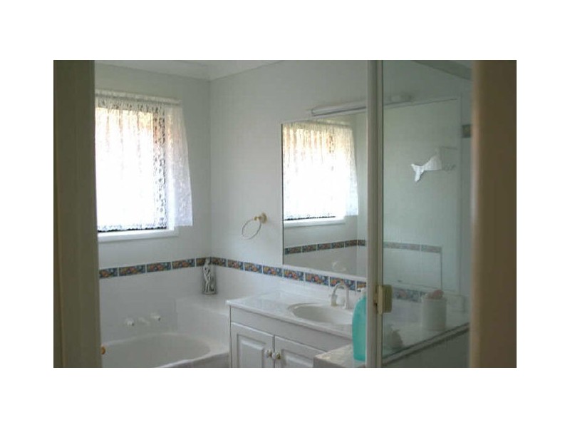 17 Poloni Place, Wellington Point QLD 4160