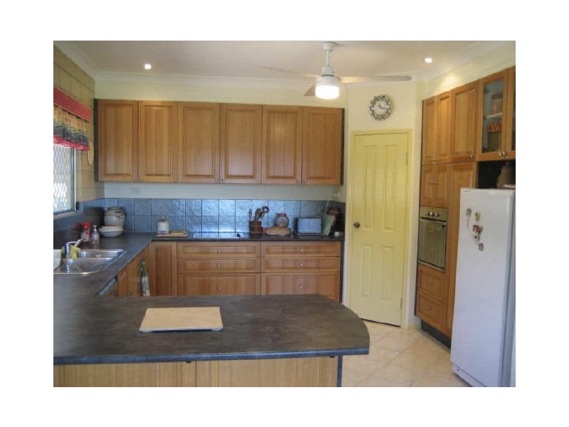 5 Jasper Street, Russell Island QLD 4184