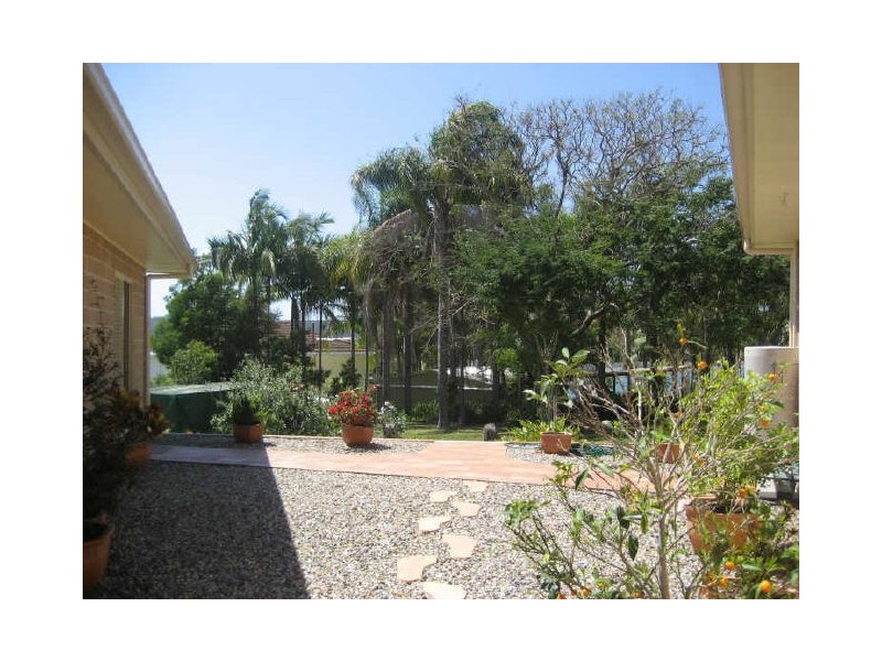 5 Jasper Street, Russell Island QLD 4184