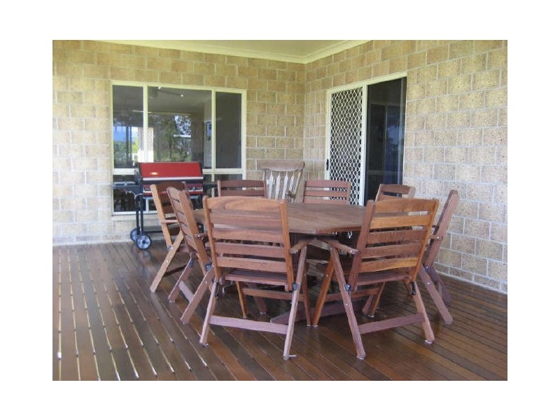5 Jasper Street, Russell Island QLD 4184