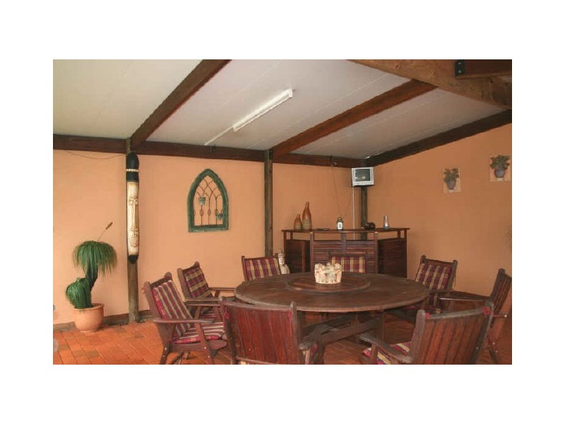 8-10 Shamrock Street, Ormiston QLD 4160