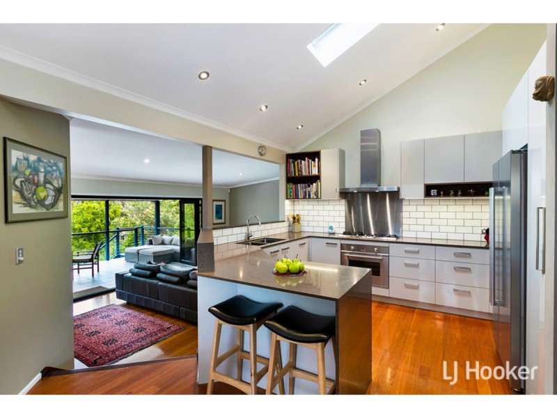 20 Grevillea Street, Redland Bay QLD 4165