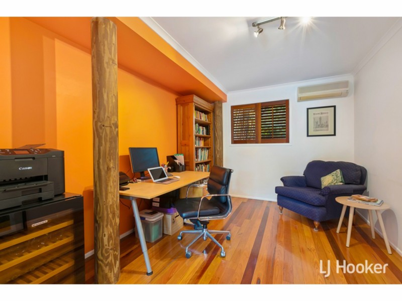 20 Grevillea Street, Redland Bay QLD 4165