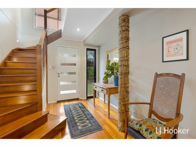 20 Grevillea Street, Redland Bay QLD 4165