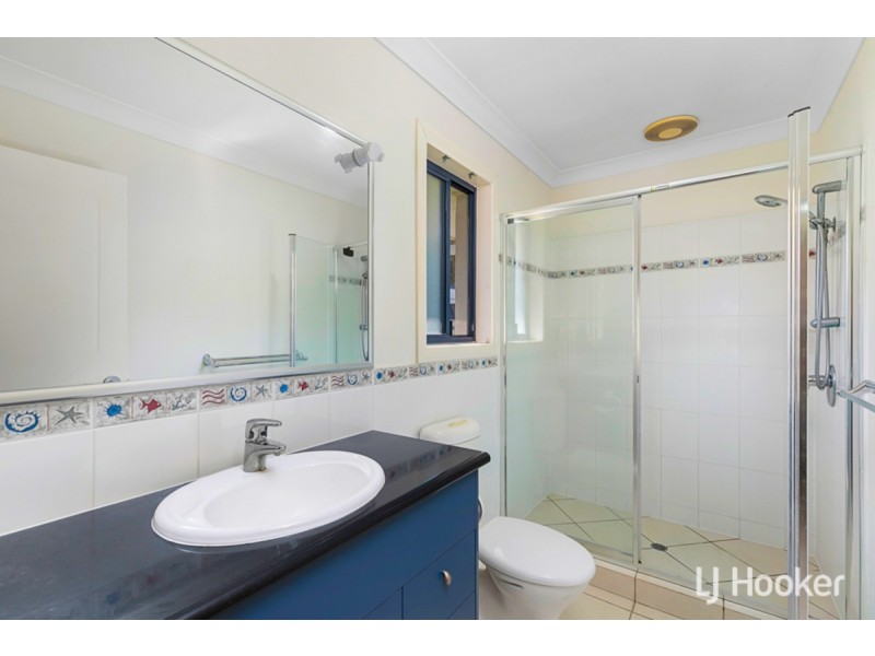4 McConechy Drive, Victoria Point QLD 4165