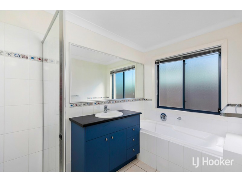 4 McConechy Drive, Victoria Point QLD 4165