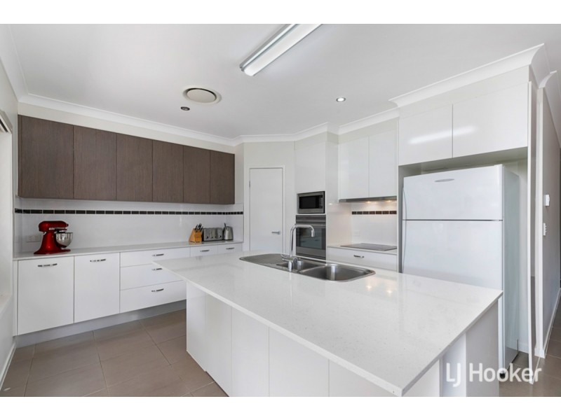 35 Bell Street, Ormiston QLD 4160