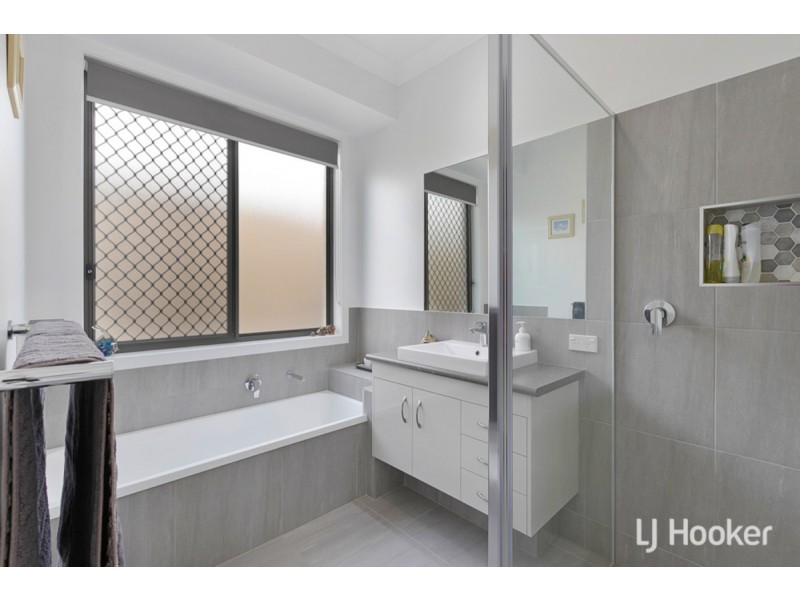 5 Hideaway Court, Thornlands QLD 4164