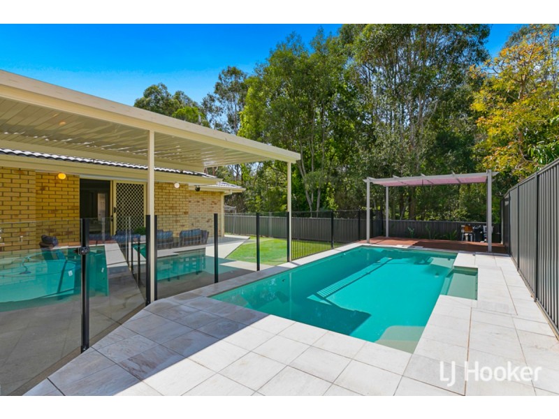 12 Sunningdale Drive, Redland Bay QLD 4165