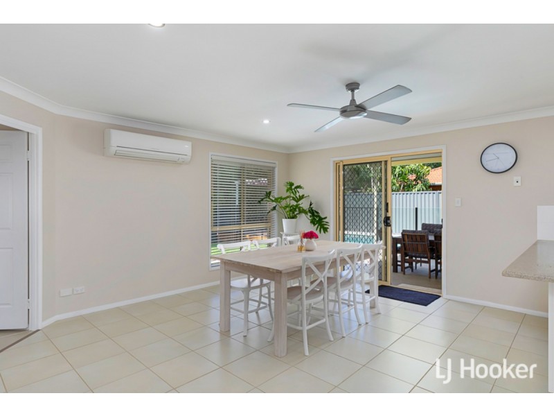 12 Sunningdale Drive, Redland Bay QLD 4165