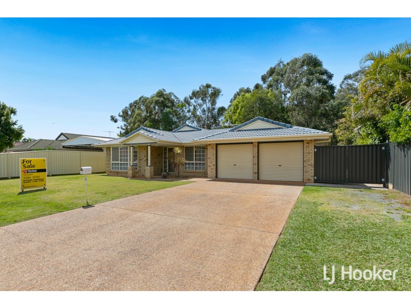 12 Sunningdale Drive, Redland Bay QLD 4165