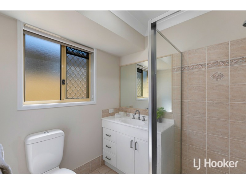 12 Sunningdale Drive, Redland Bay QLD 4165