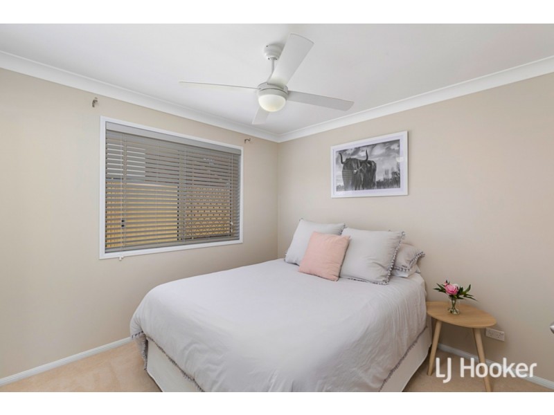 12 Sunningdale Drive, Redland Bay QLD 4165