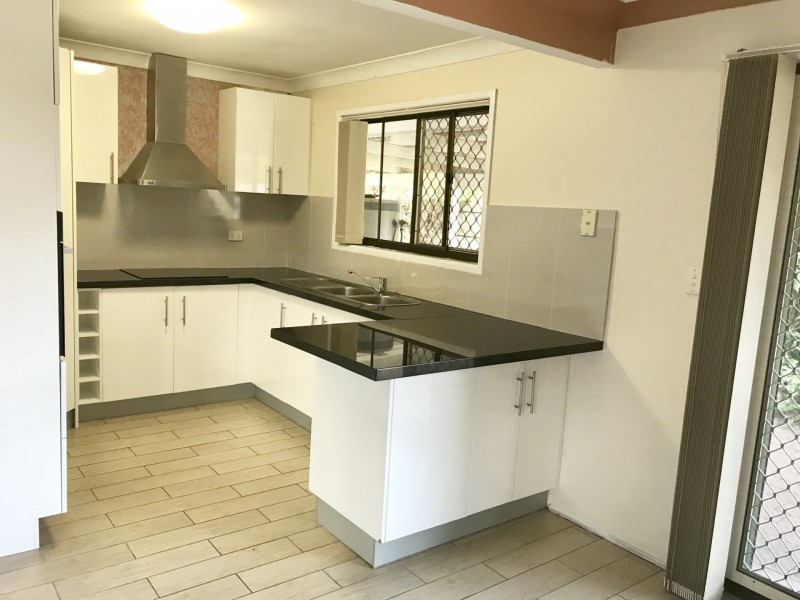 9 Moloaa Crescent, Birkdale QLD 4159