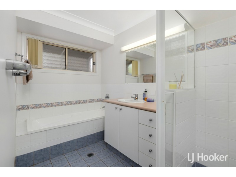 6 Lomond Place, Victoria Point QLD 4165