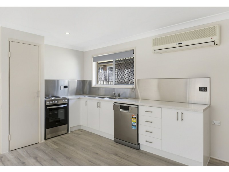 7 Michael Street, Redland Bay QLD 4165