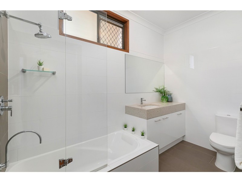 10 Parkwood Drive, Capalaba QLD 4157