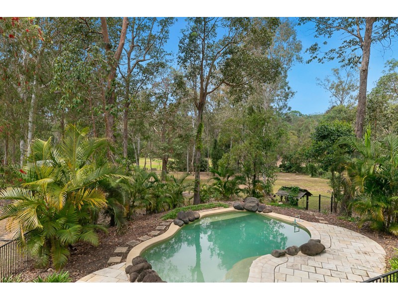 10 Parkwood Drive, Capalaba QLD 4157