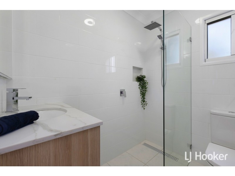 5A Parakeet Street, Birkdale QLD 4159