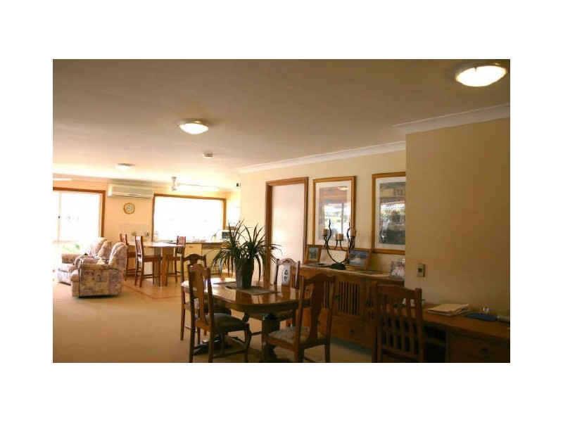 11 Bollard Court, Raby Bay QLD 4163