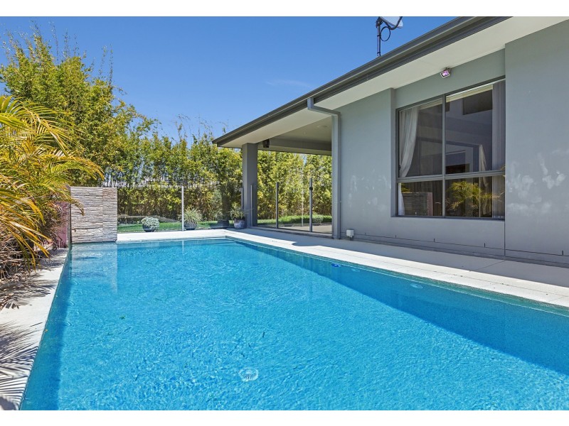 4 Marjoram Street, Thornlands QLD 4164