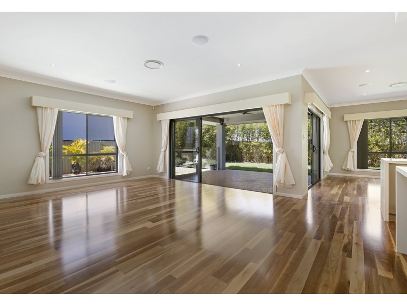 4 Marjoram Street, Thornlands QLD 4164