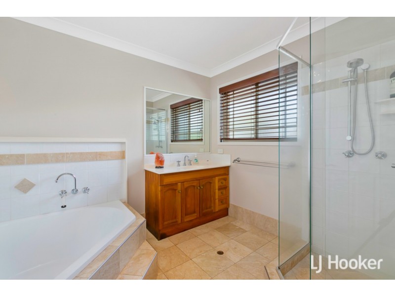 1 Cassie Court, Victoria Point QLD 4165