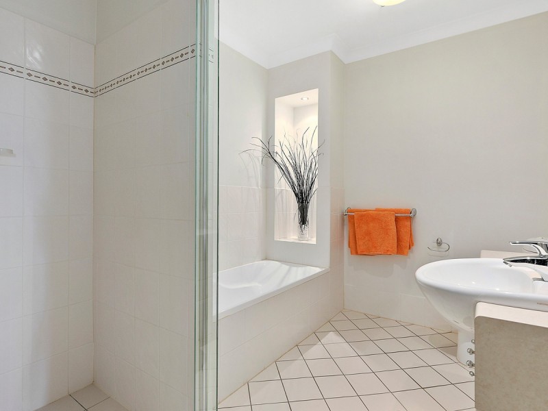 51 Raby Bay Quays/13 Esperance Court, Raby Bay QLD 4163