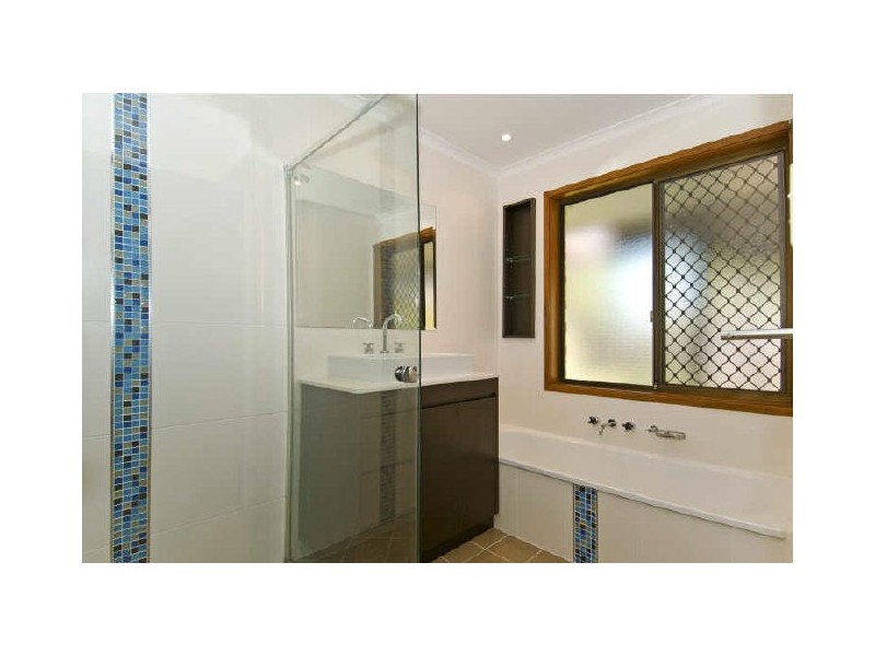 6 Capricorn Drive, Cleveland QLD 4163